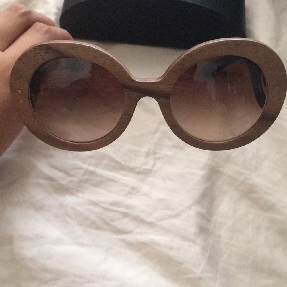 🔥Sold🔥New Prada Baroque Sunglasses Wooden Frames - Picture 4 of 8